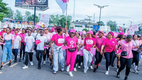 FUTOWA President, Dr. Mrs. Dozie Leads Pink October Walk for Breast Cancer Awareness